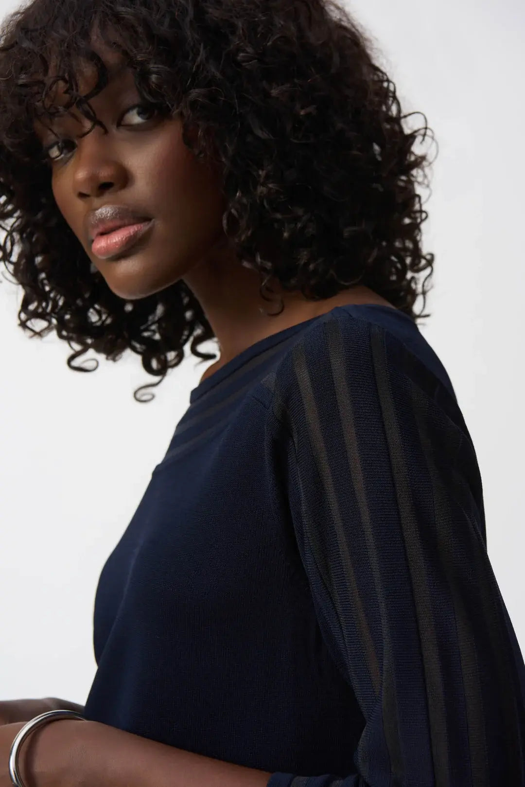 Donkerblauwe blouse licht doorschijnend Joseph Ribkoff