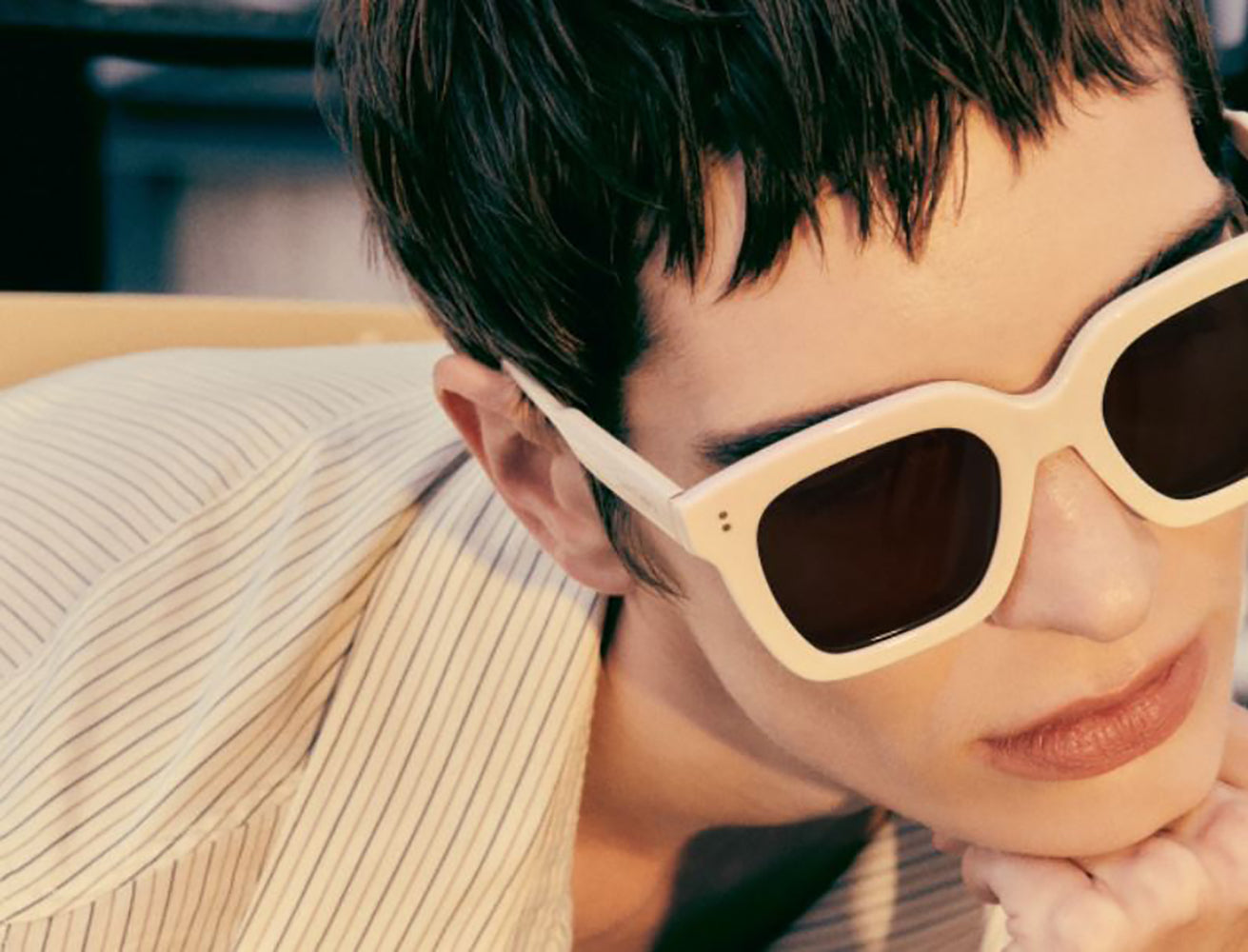 Lunettes de soleil ivoire à verres bleus Flores Claris Virot