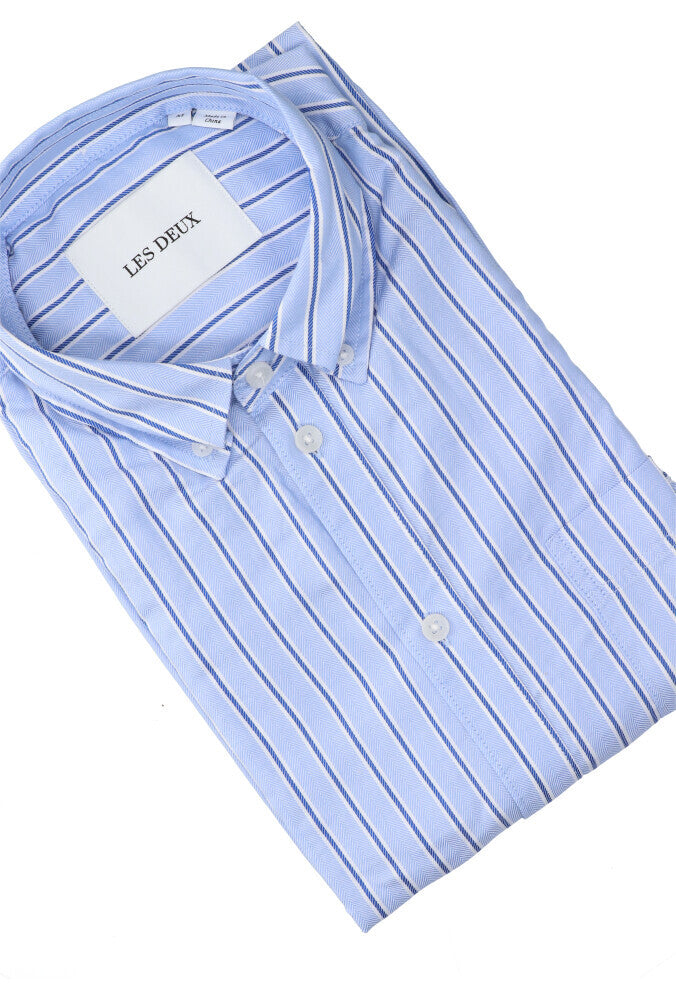 Chemise en coton blanc/bleu Bel Air (coupe classique) à rayures et manches longues Les Deux