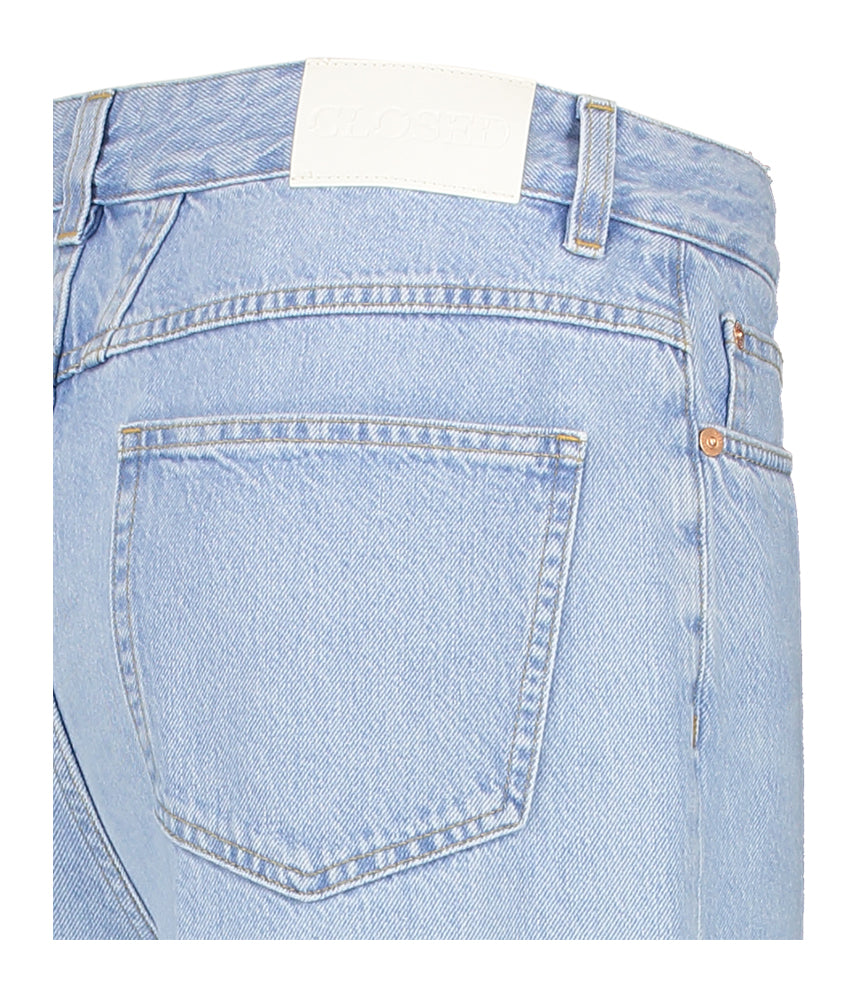 Jean bleu clair coupe large taille haute fermé