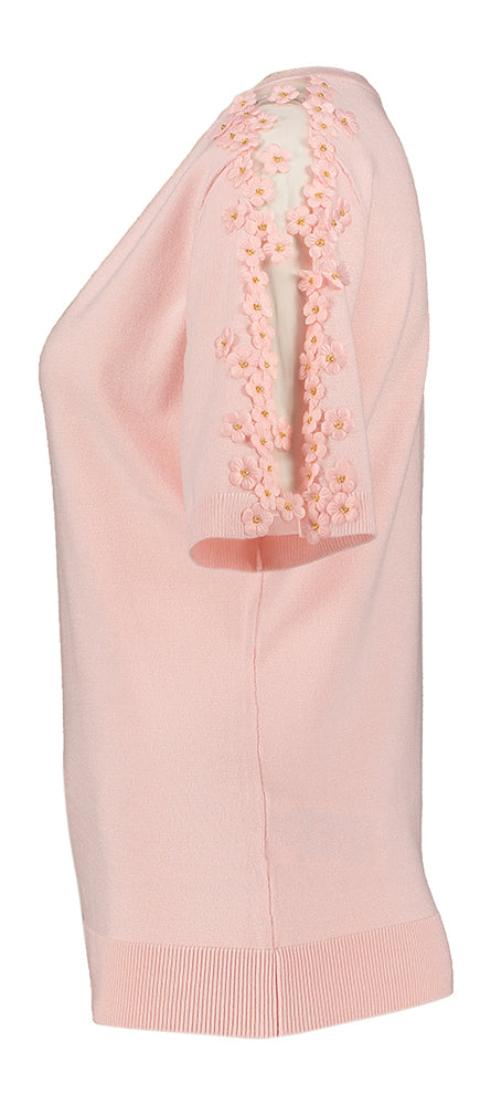 Pull rose à col V, manches courtes et fleurs aux épaules, Ae Leo & Ugo