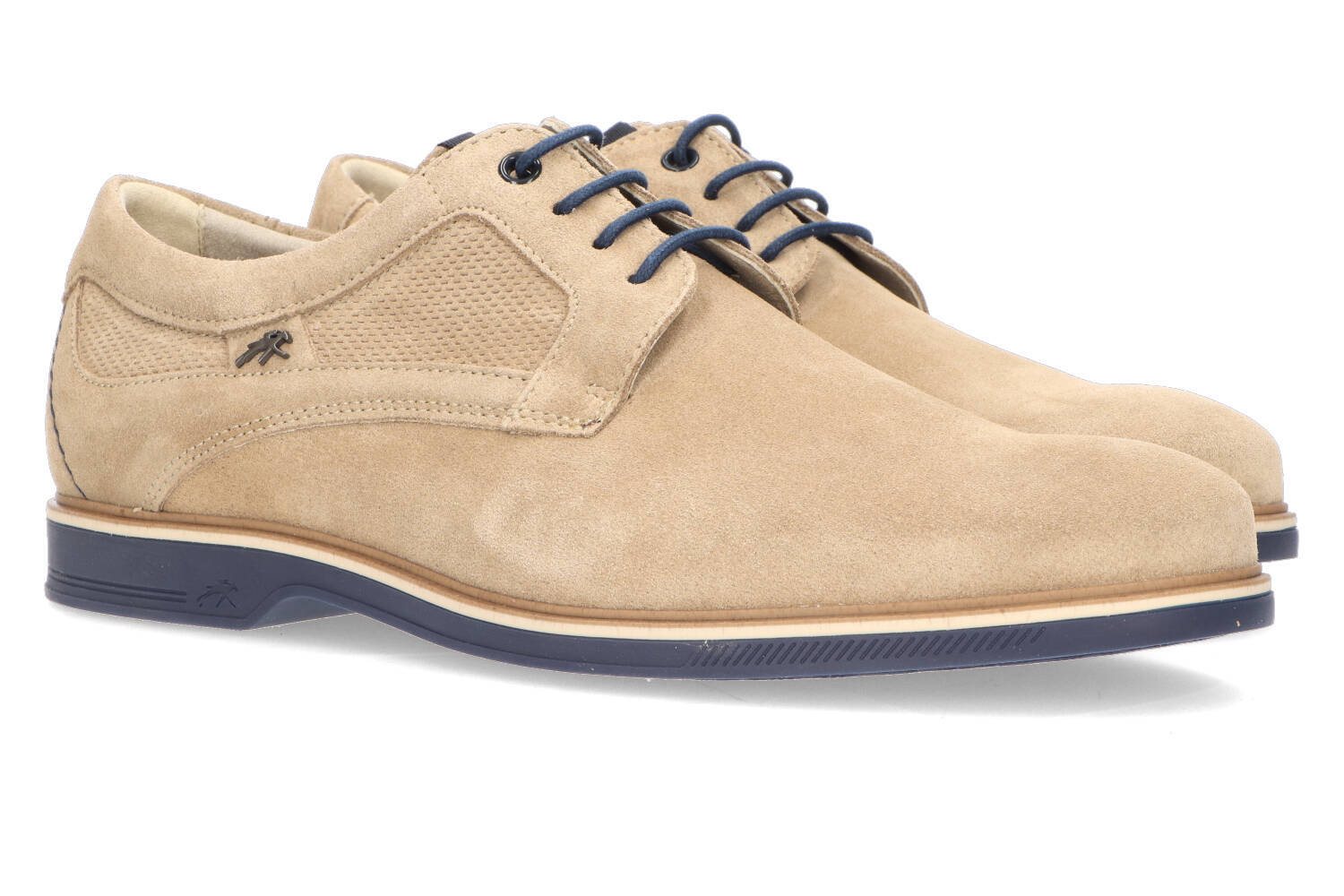 Bruine lage veterschoenen in suède Fluchos