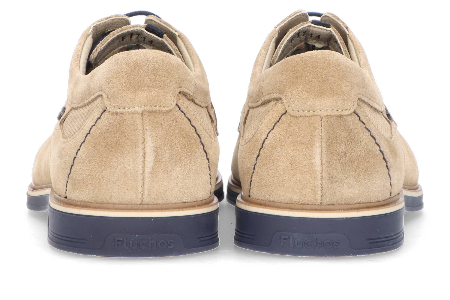 Bruine lage veterschoenen in suède Fluchos