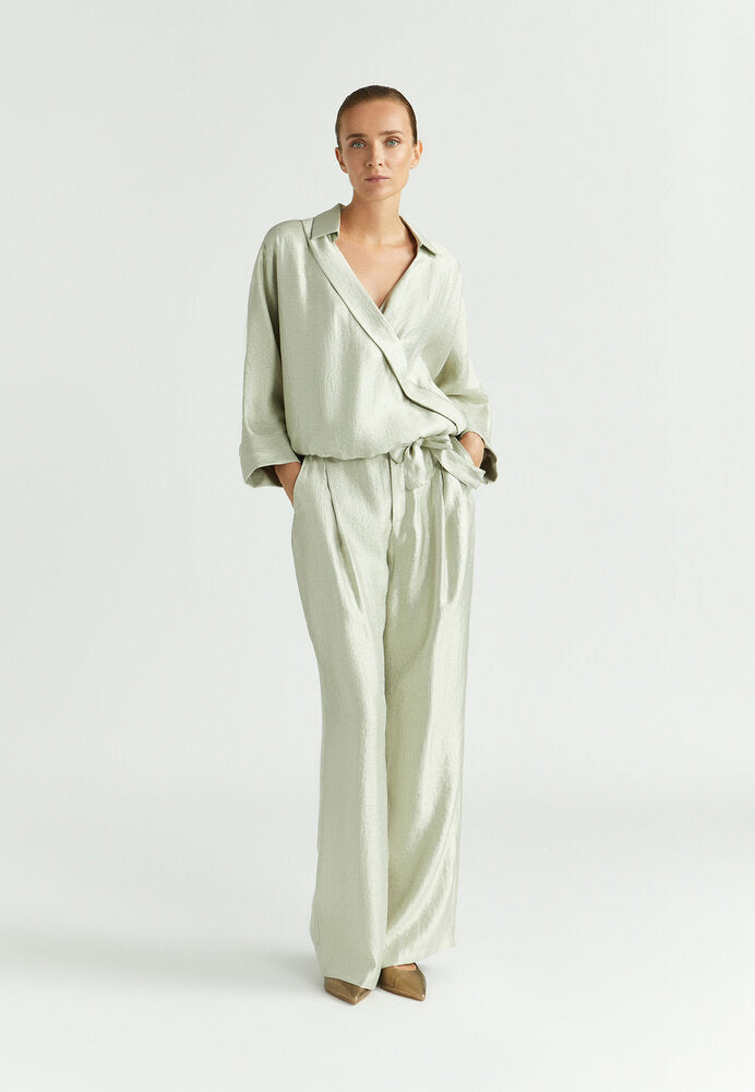 Pantalon large brillant taupe à plis Parmis Xandres