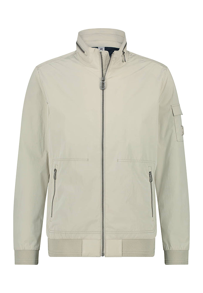 Manteau beige à la pointe de la technologie