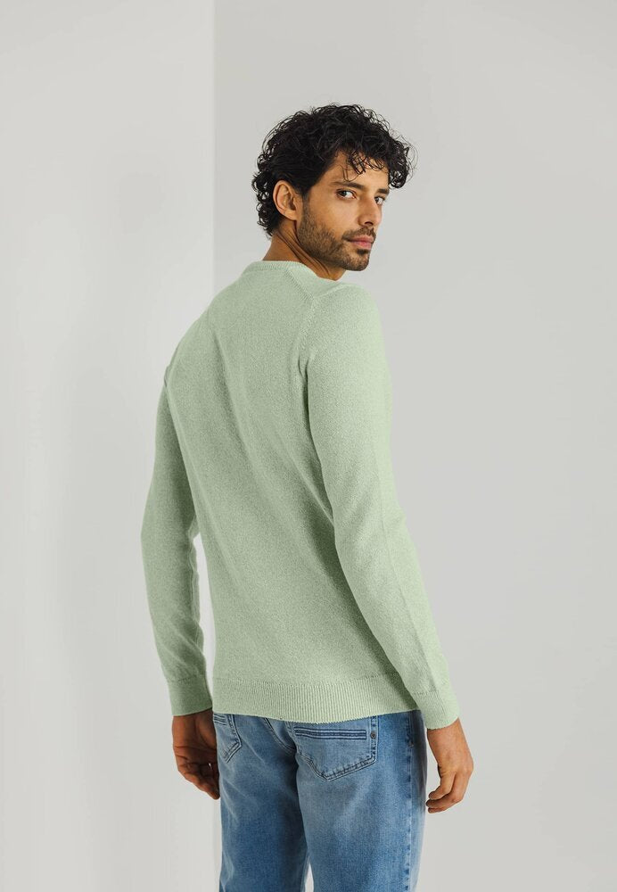 Pull en coton vert clair à la pointe de la technologie