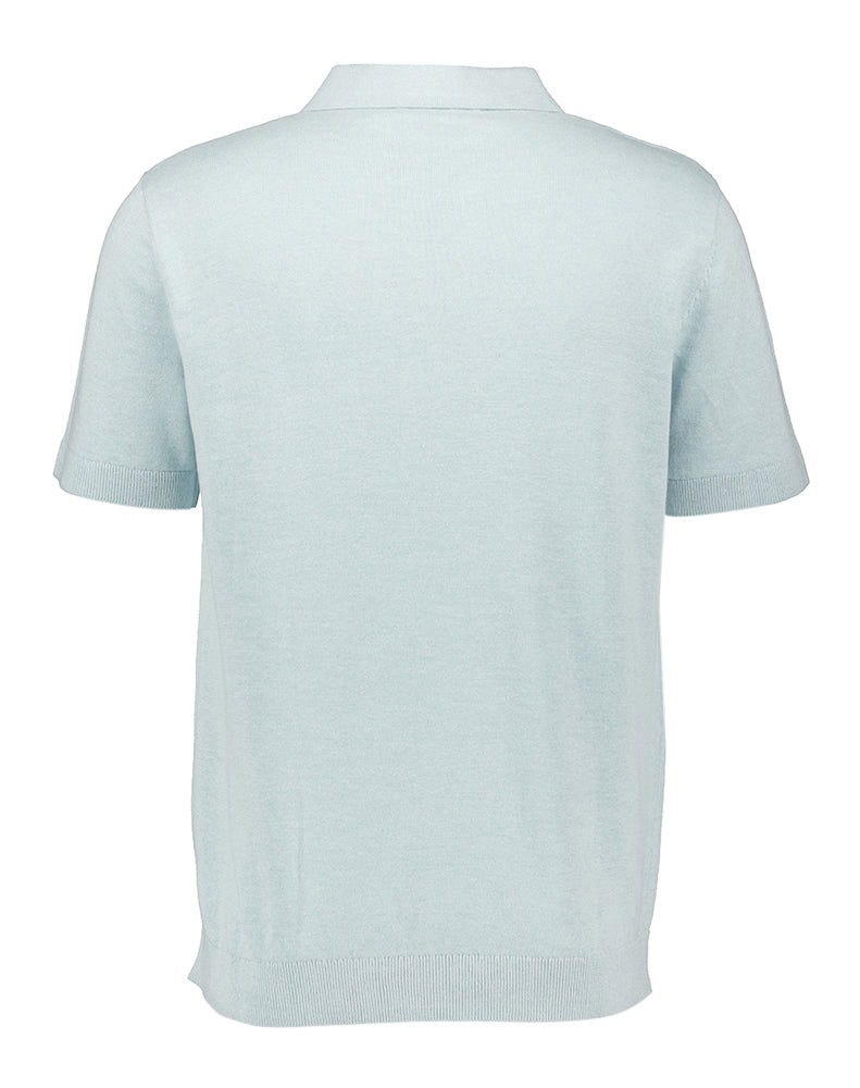 Polo ouvert Winter Sky sélectionné