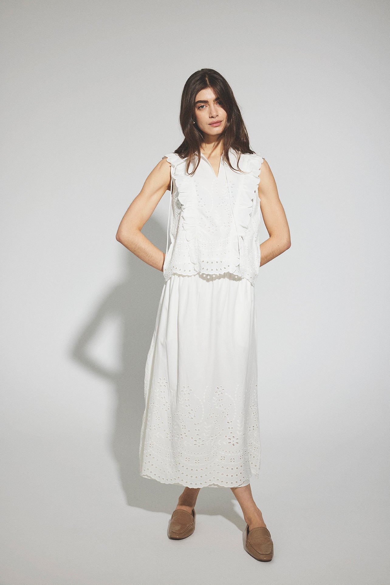 Jupe blanche évasée avec détails brodés Yasluma YAS