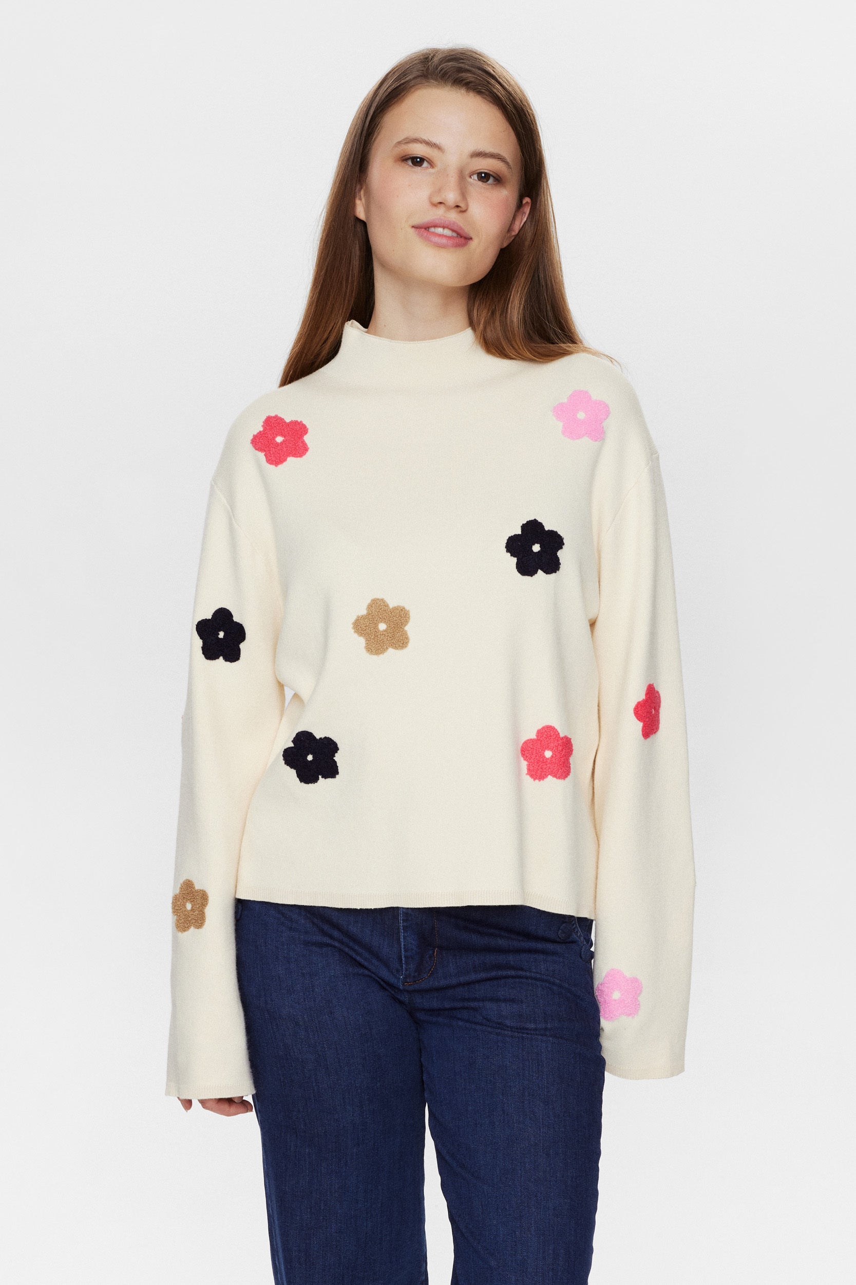 Ecru trui met bloemen Flow Numph