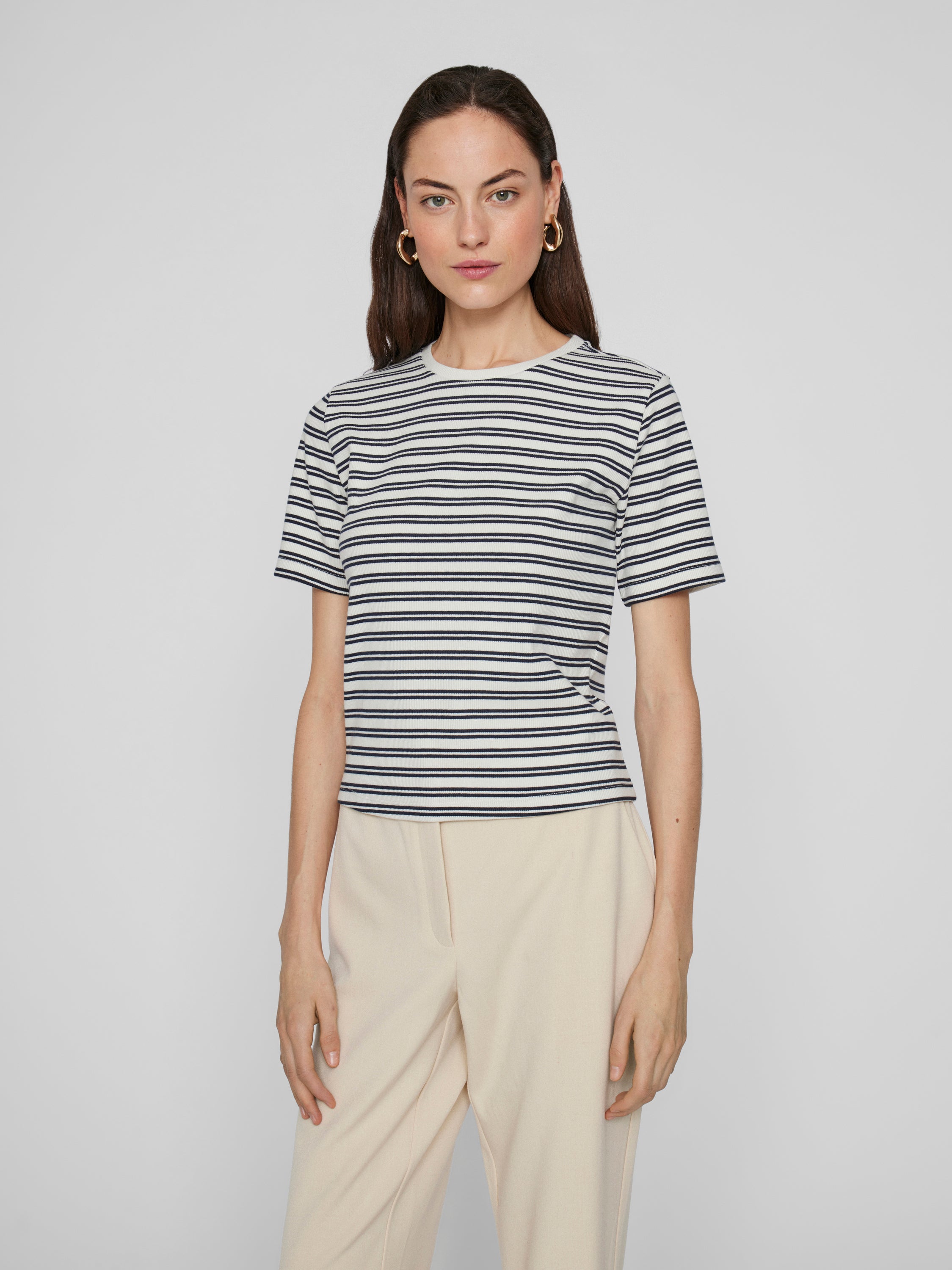 T-shirt bleu marine/blanc neige à rayures Vila