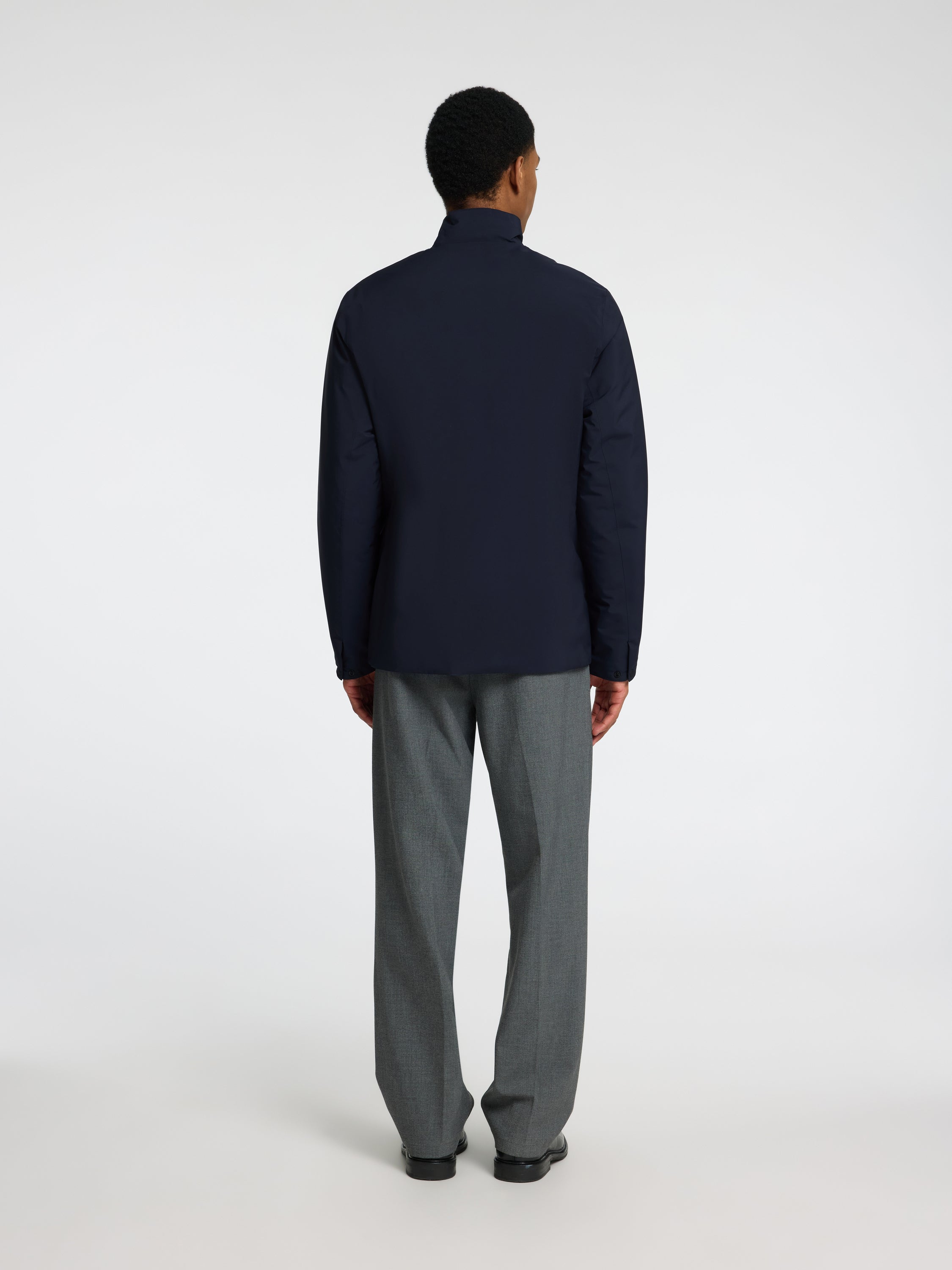 Veste bleu foncé à boutons-pression et fermeture éclair (sélectionnée)