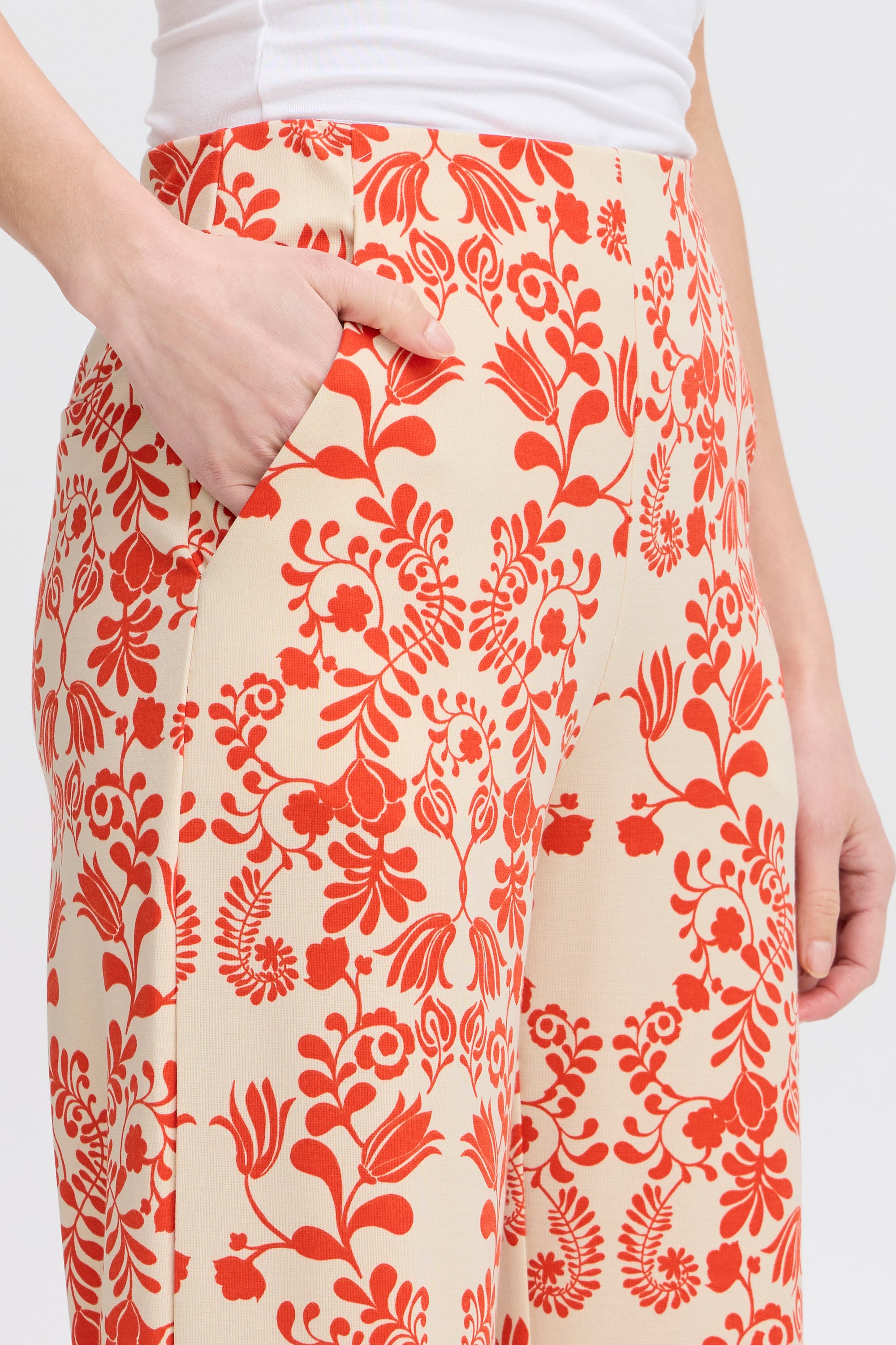 Beige broek met rode print Kate Ichi