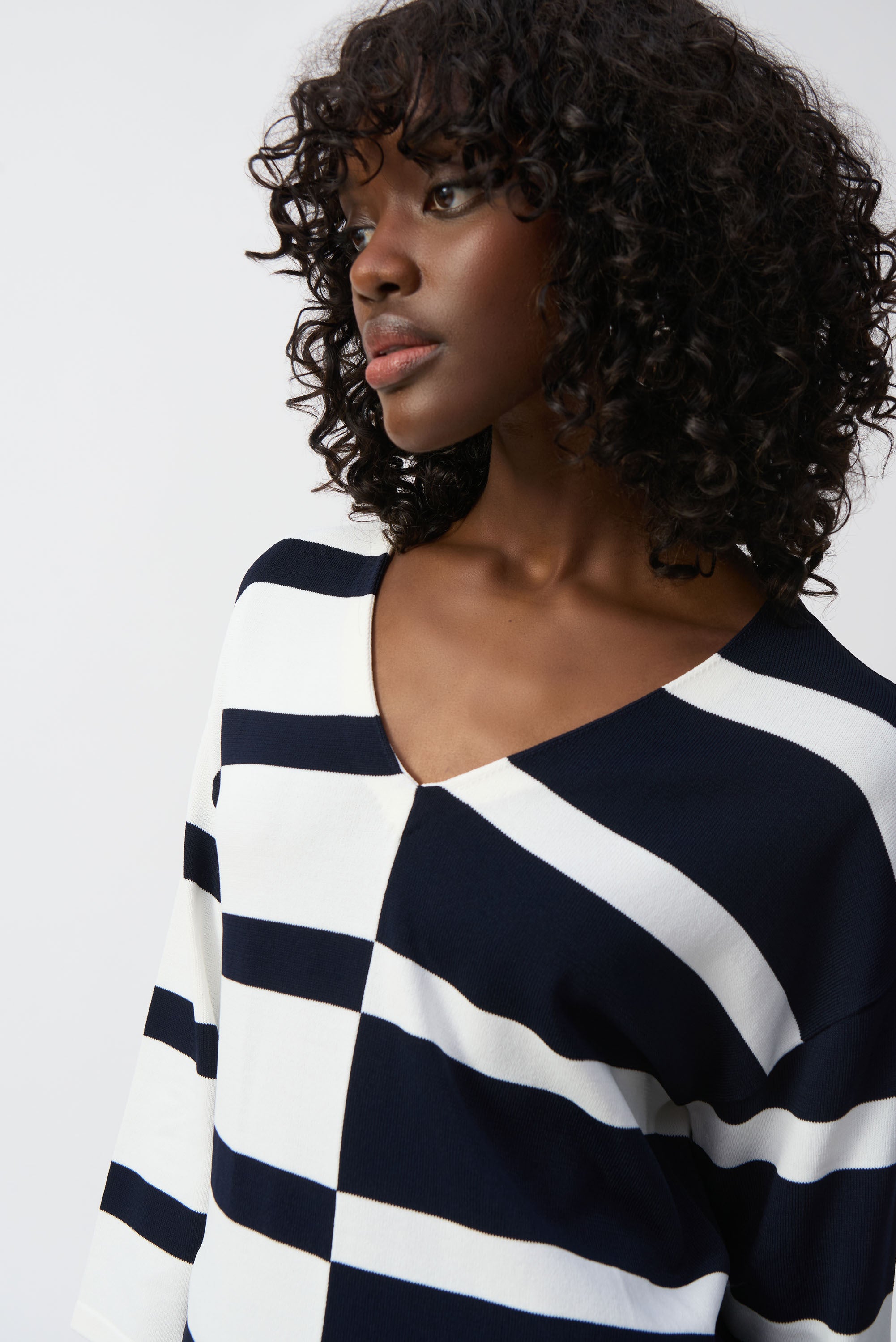 Pull blanc à rayures bleu foncé Joseph Ribkoff