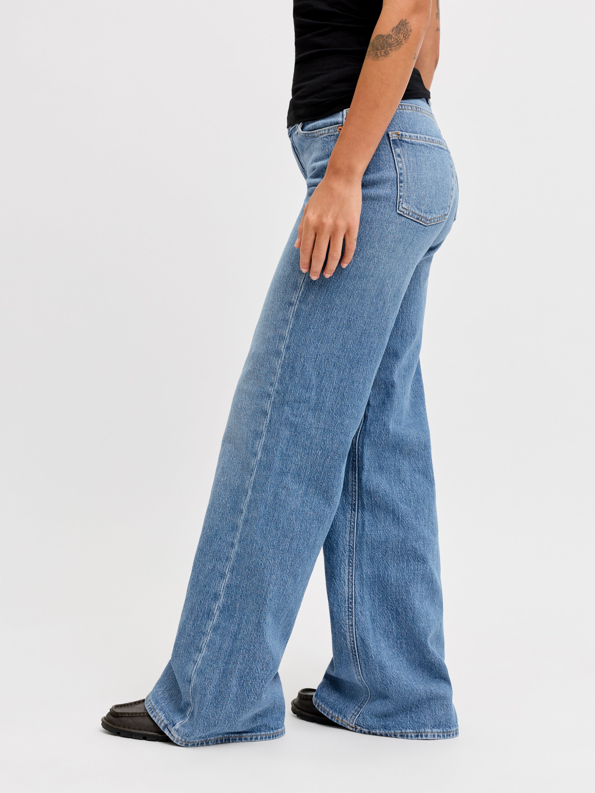 Jean bleu évasé taille haute JJXX