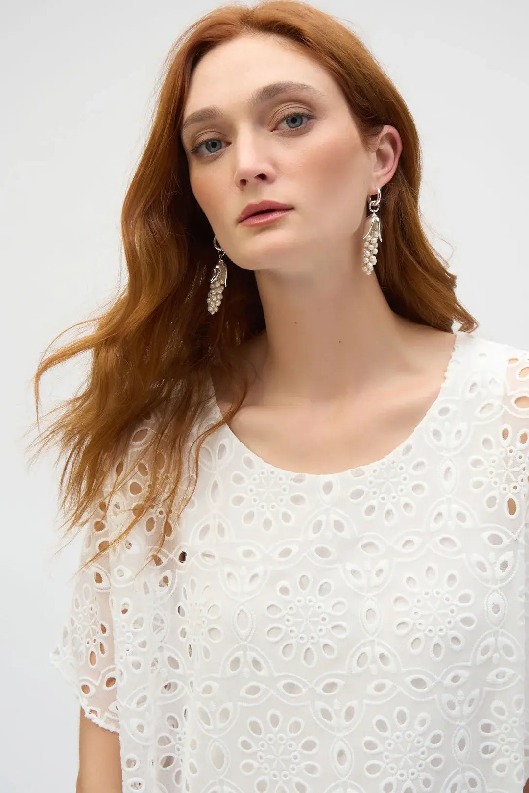 Chemisier blanc à détails en dentelle Joseph Ribkoff