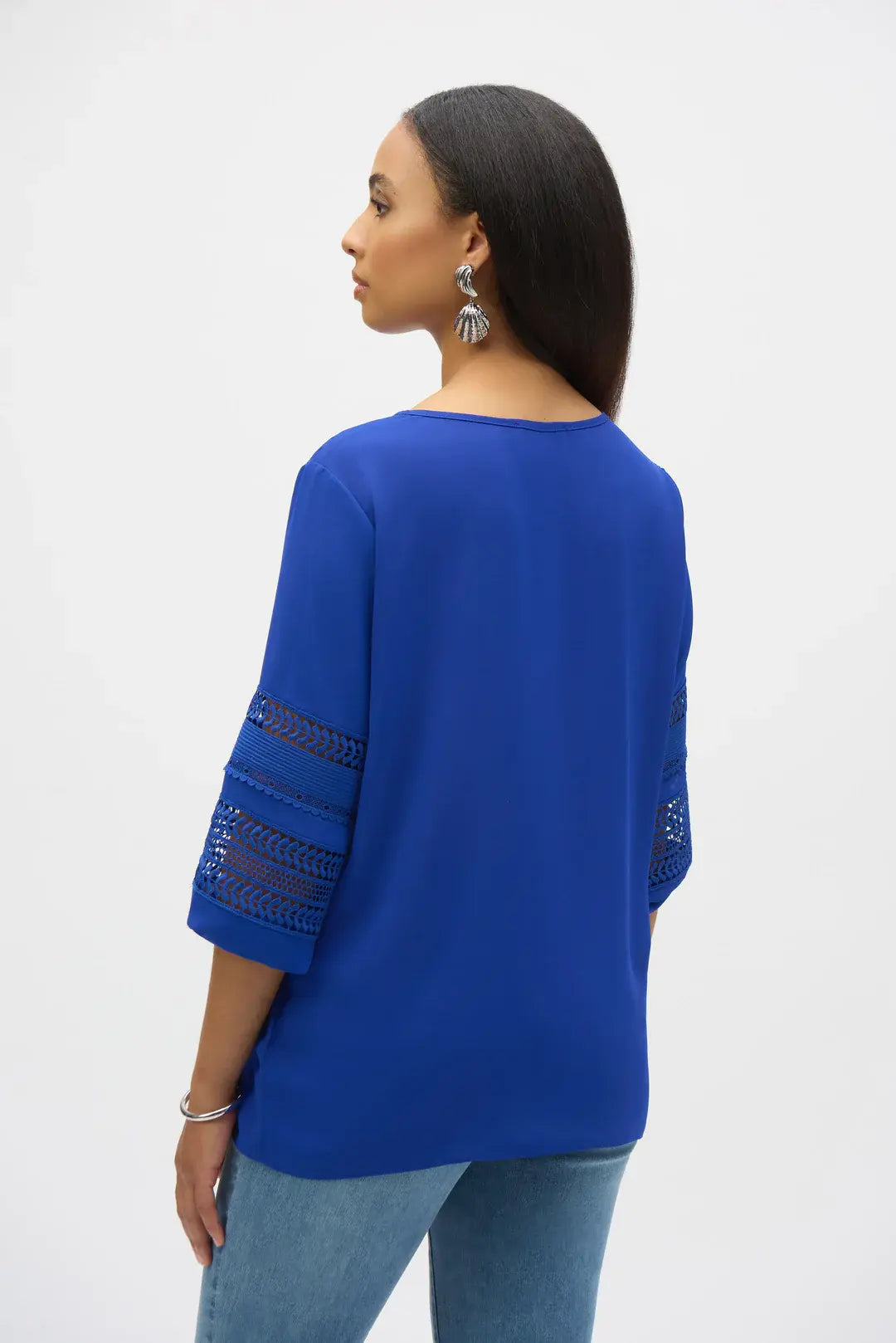 Blauwe blouse met detail aan de mouwen Joseph Ribkoff