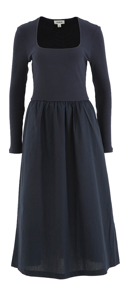 Robe longue bleu foncé Simone Phoebe Imprégnée de luxe