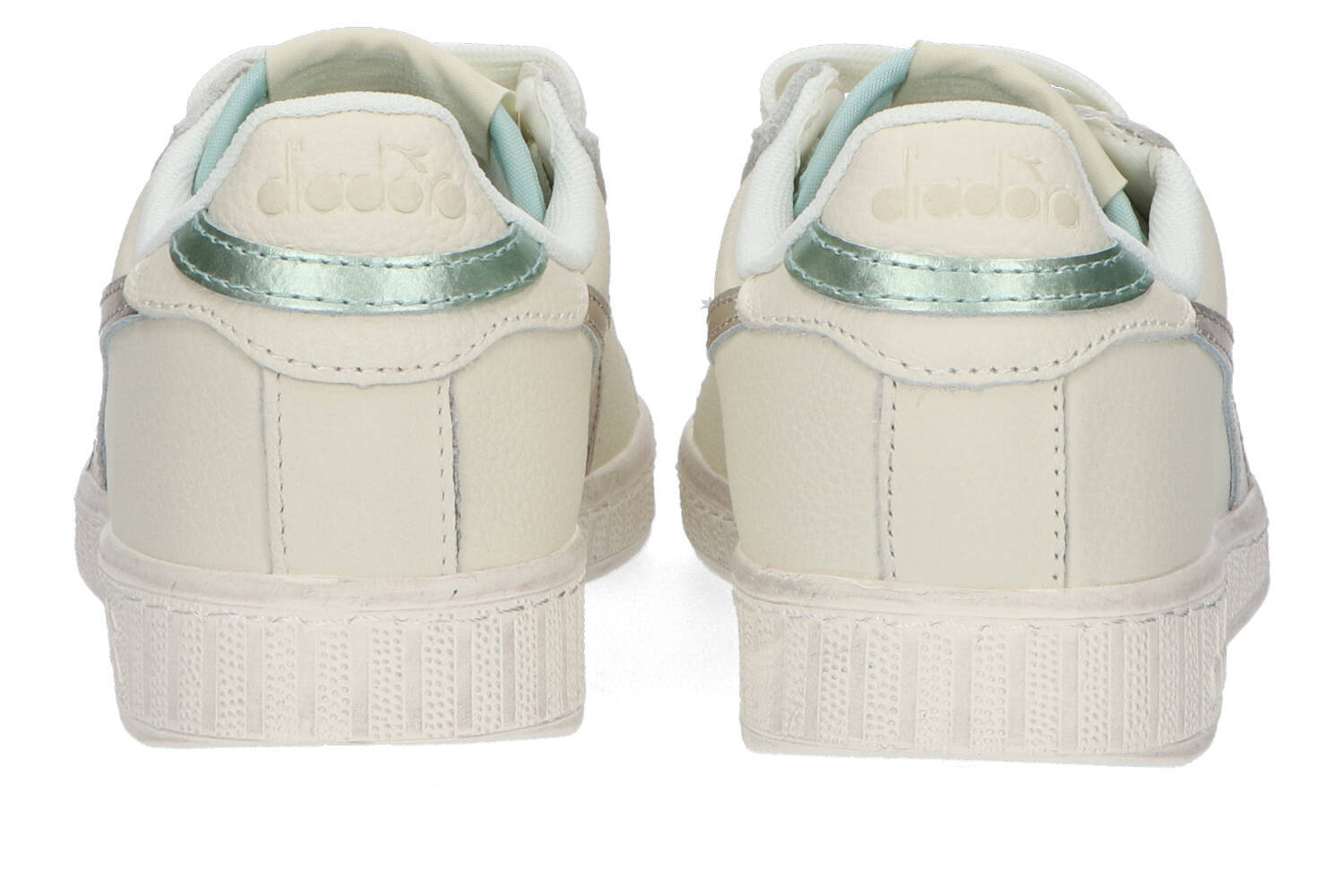 Baskets basses écrues à détails métalliques Diadora