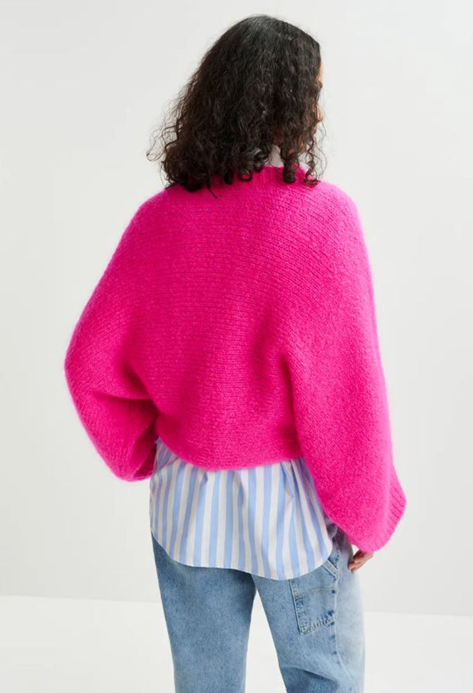 Pull rose vif en mohair mélangé à manches chauve-souris Hattitude Essentiel