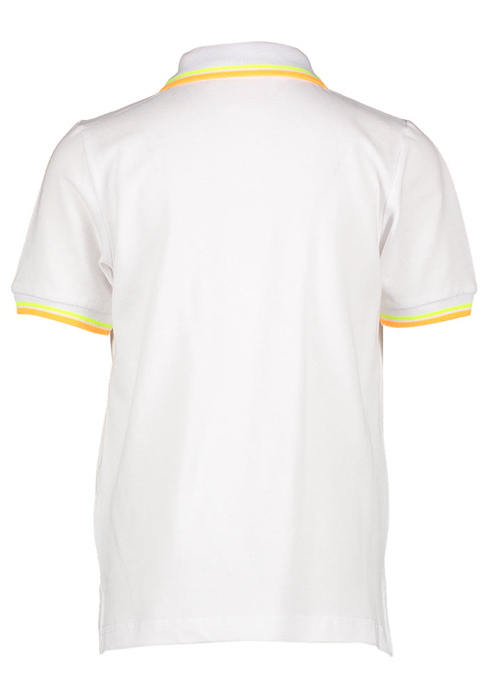Witte polo met kleur detail aan de kraag AO76