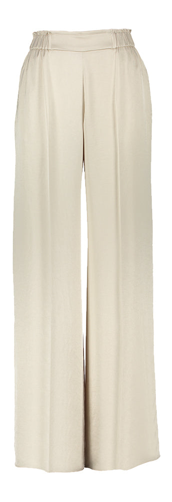 Le pantalon brillant couleur perle de Carla Natan