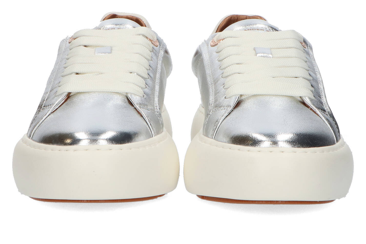 Baskets basses argentées et blanches Alexander Smith