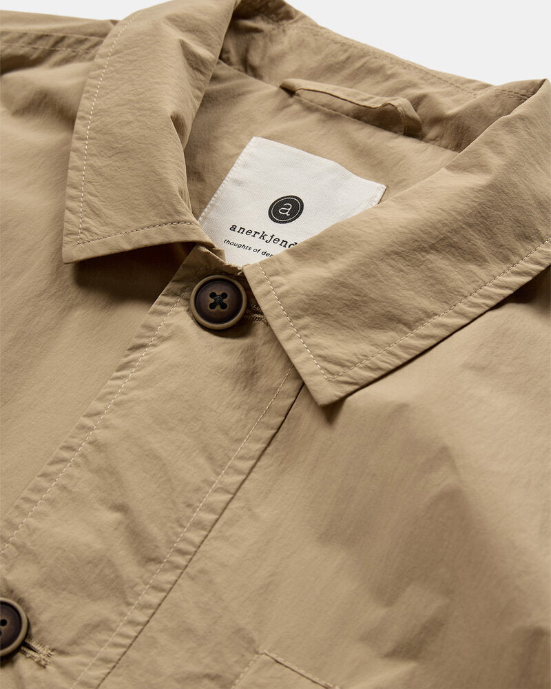 Veste beige en tissu parachute Anerkjendt