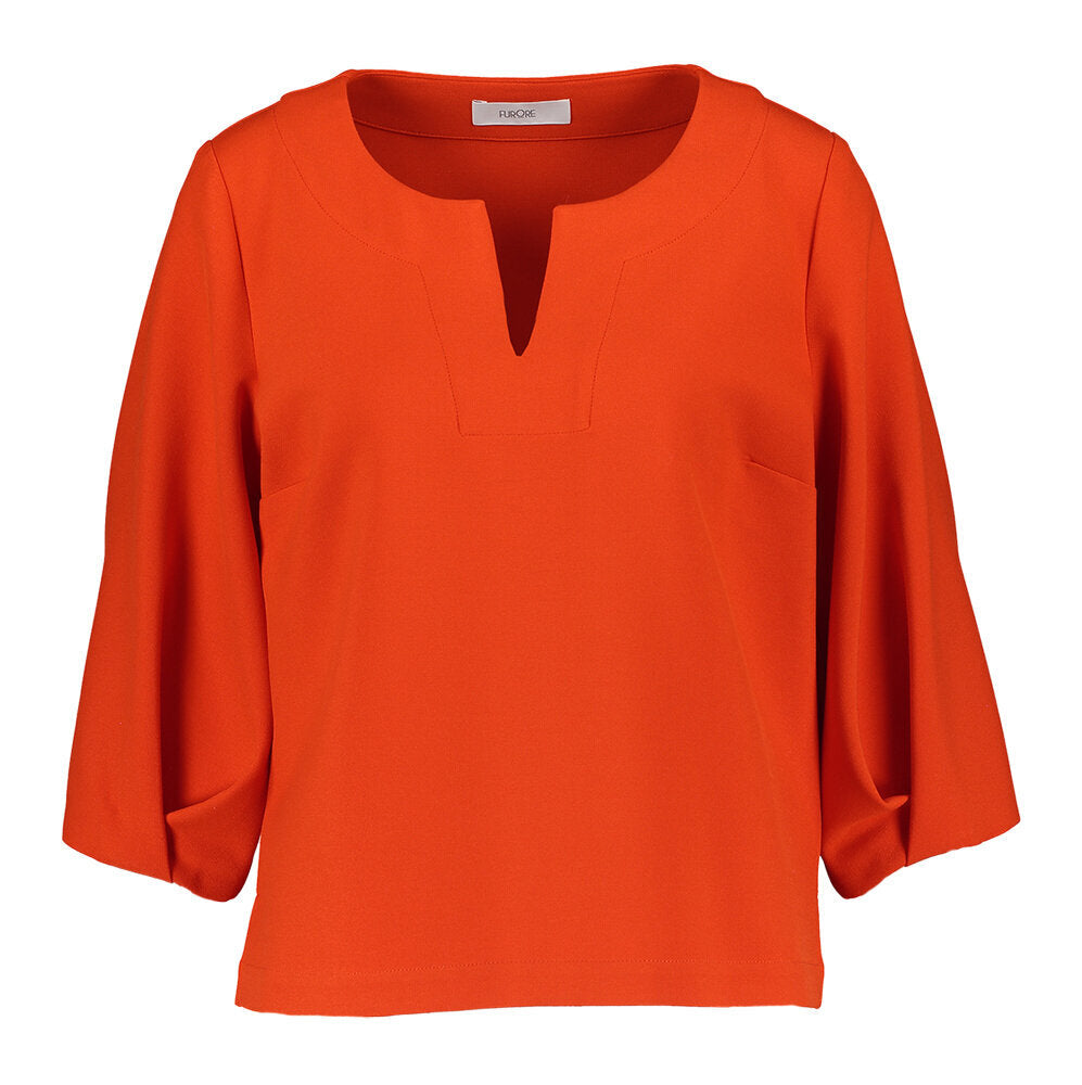 Rode bloes met plooi in de mouw Bovile Furore