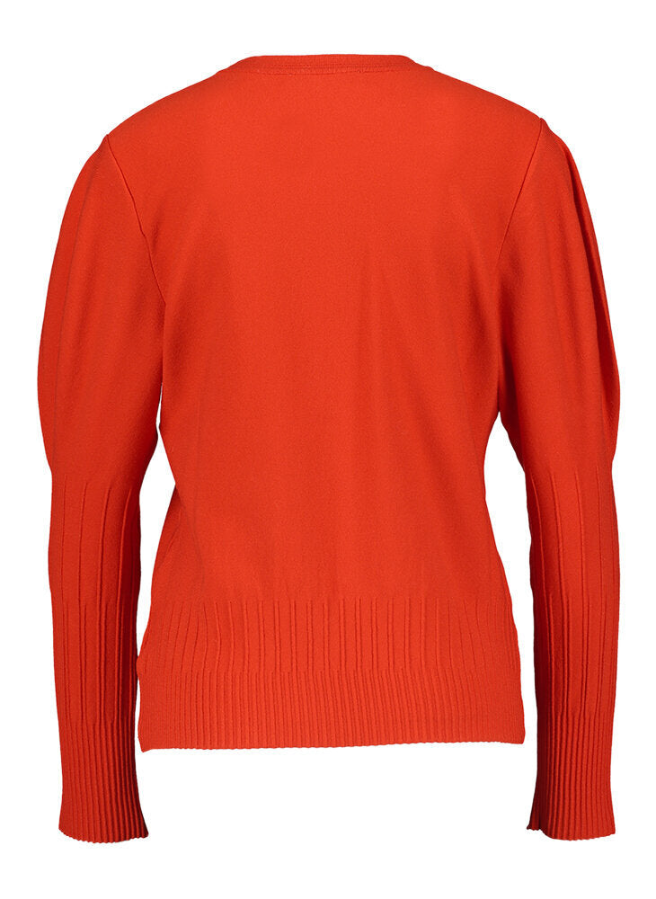 Rode trui met structuur aan de mouw en onderaan Prego Furore