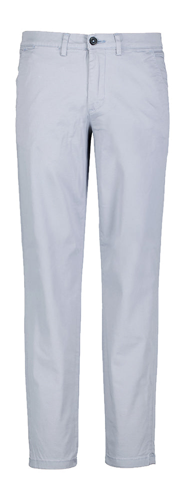 Chino gris slim fit sélectionné