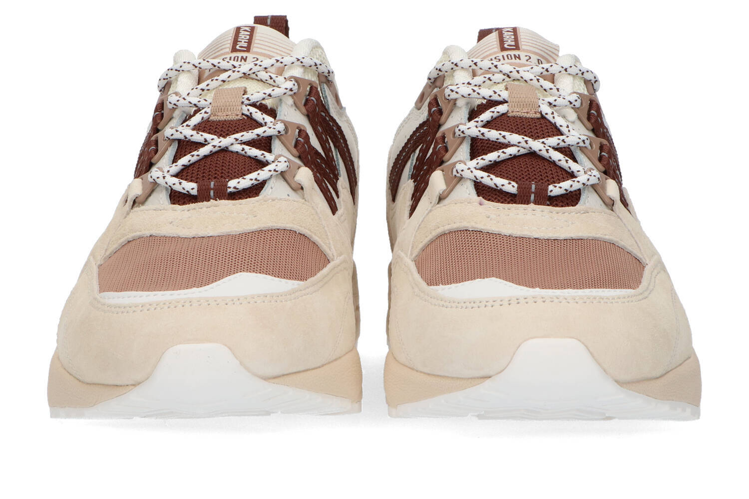 Baskets basses Karhu couleur tourterelle/cappuccino