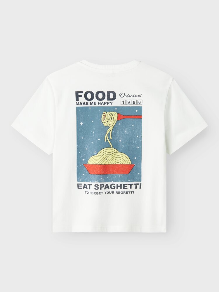 T-shirt blanc à spaghettis. Nommez-le.