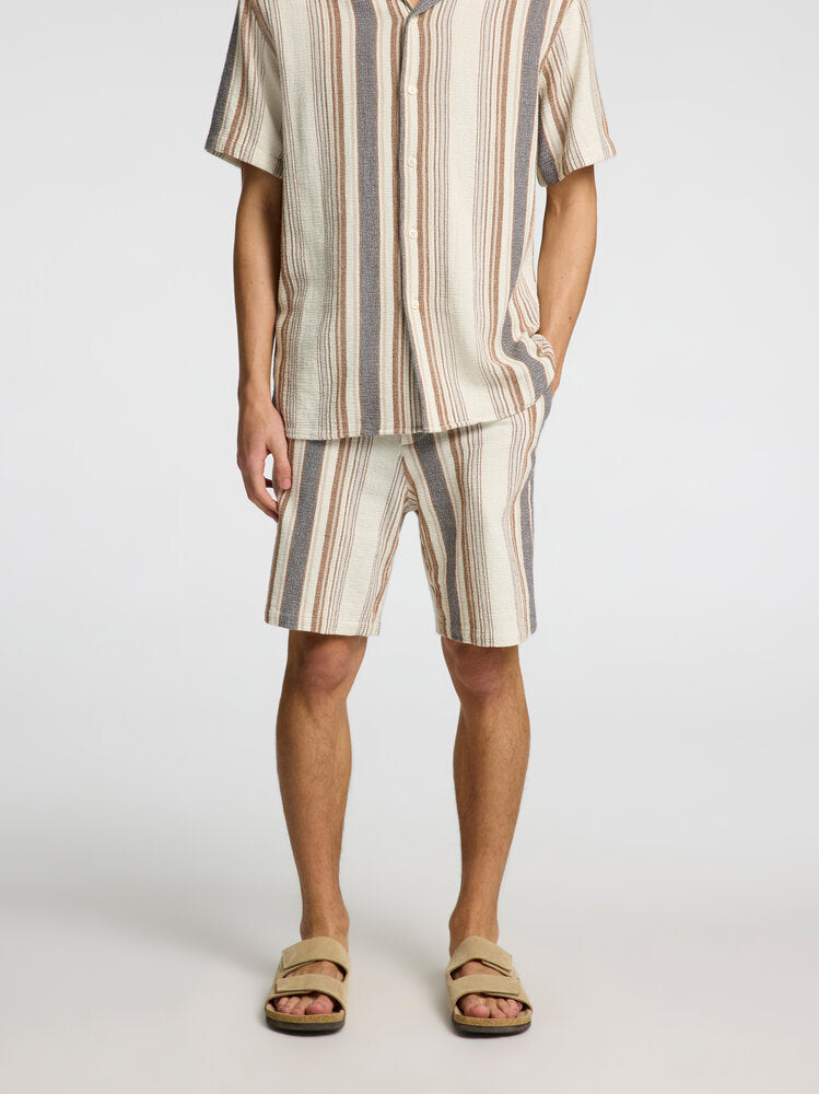 Shorts rayés sélectionnés