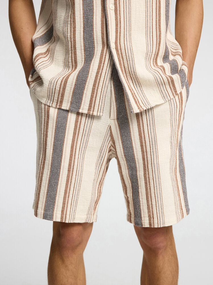 Shorts rayés sélectionnés