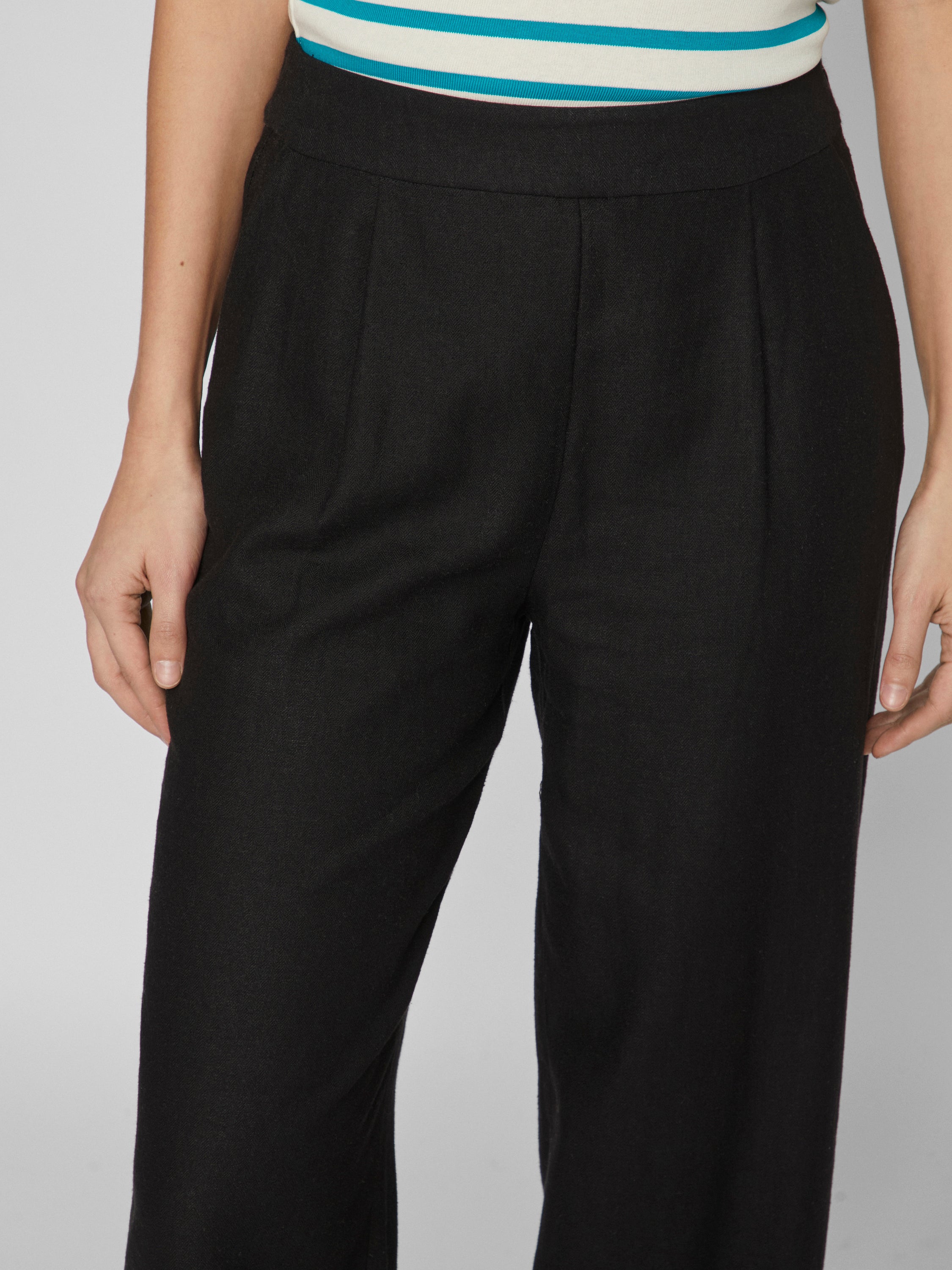 Zwarte lange wijde broek Vila