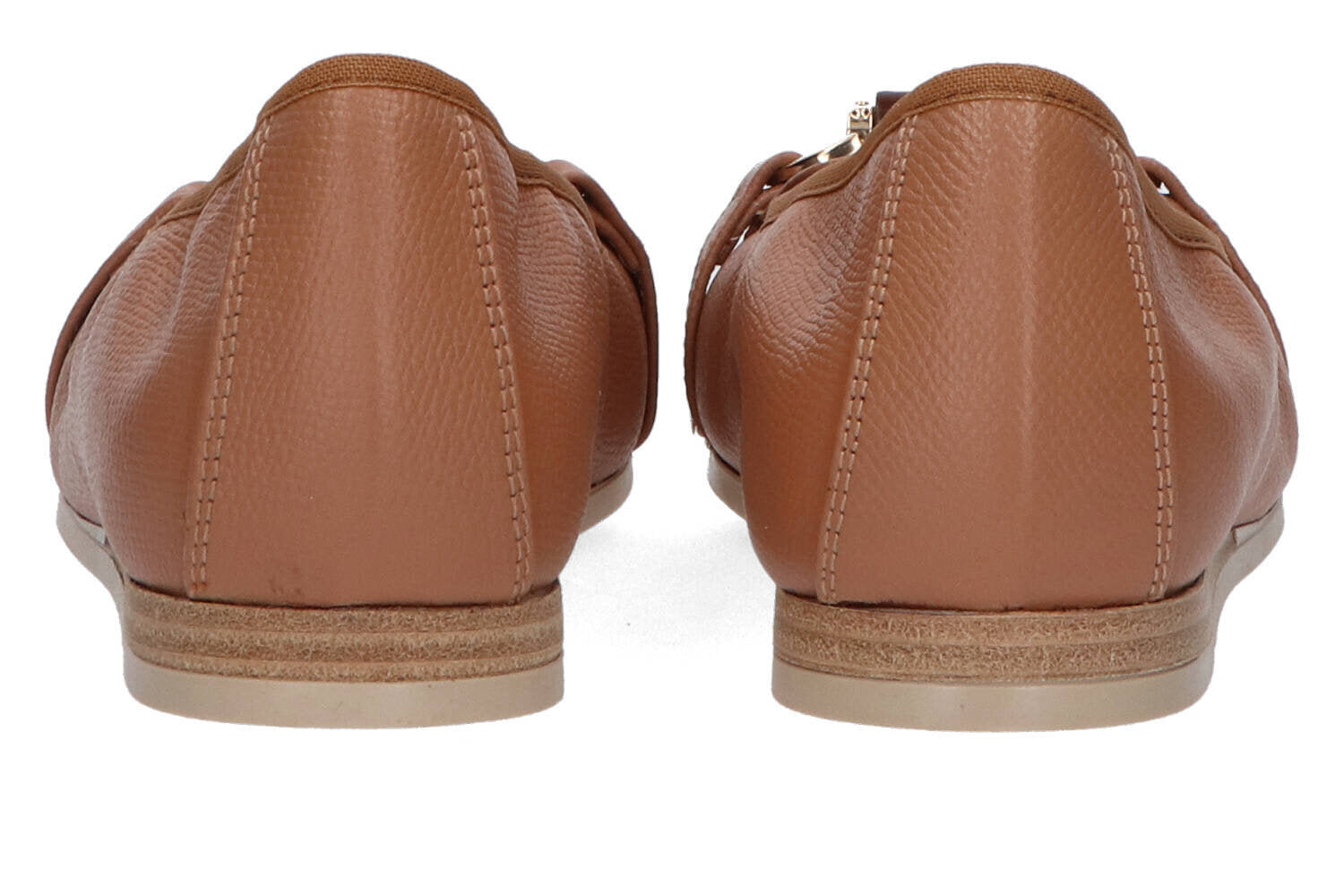 ballerines cognac avec détails dorés
