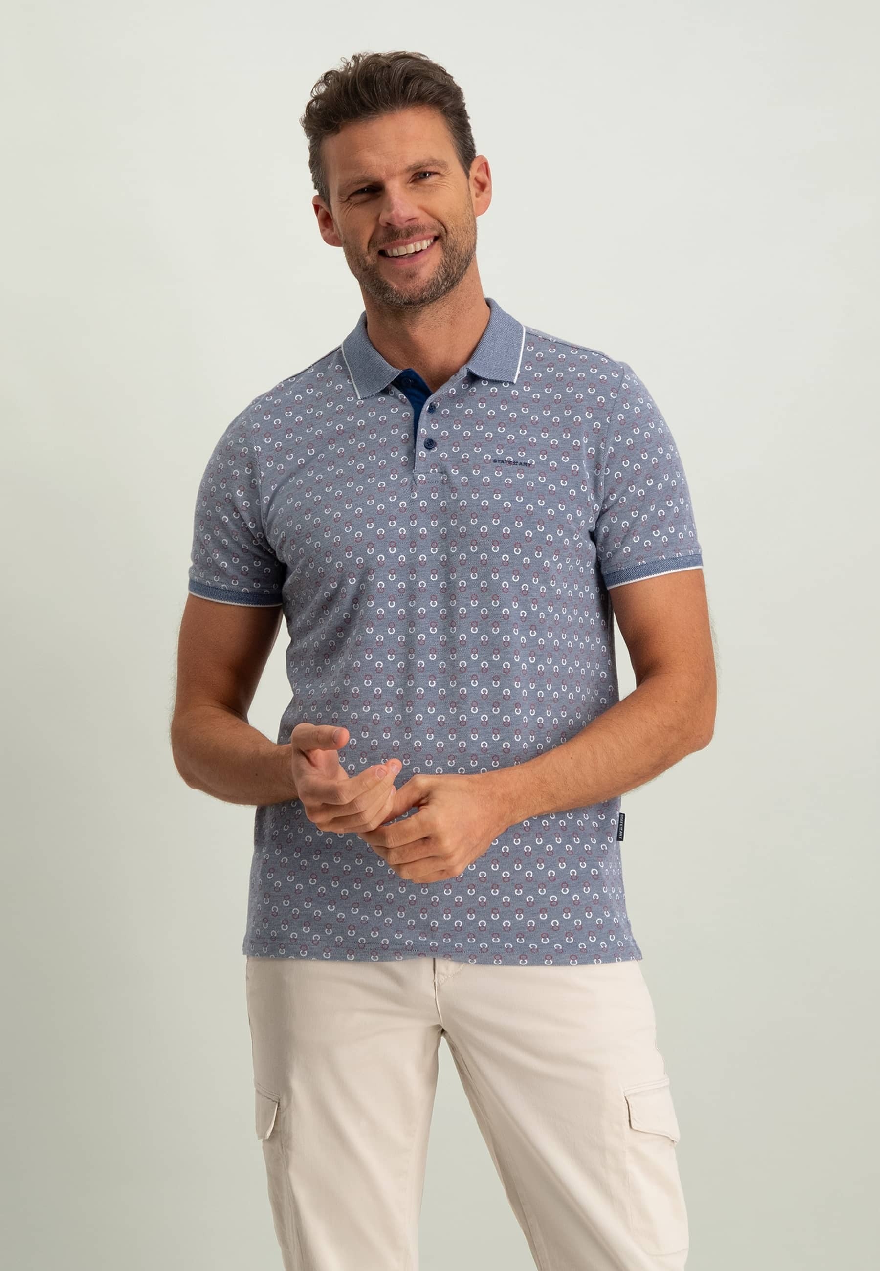 Polo gris avec imprimé de pointe