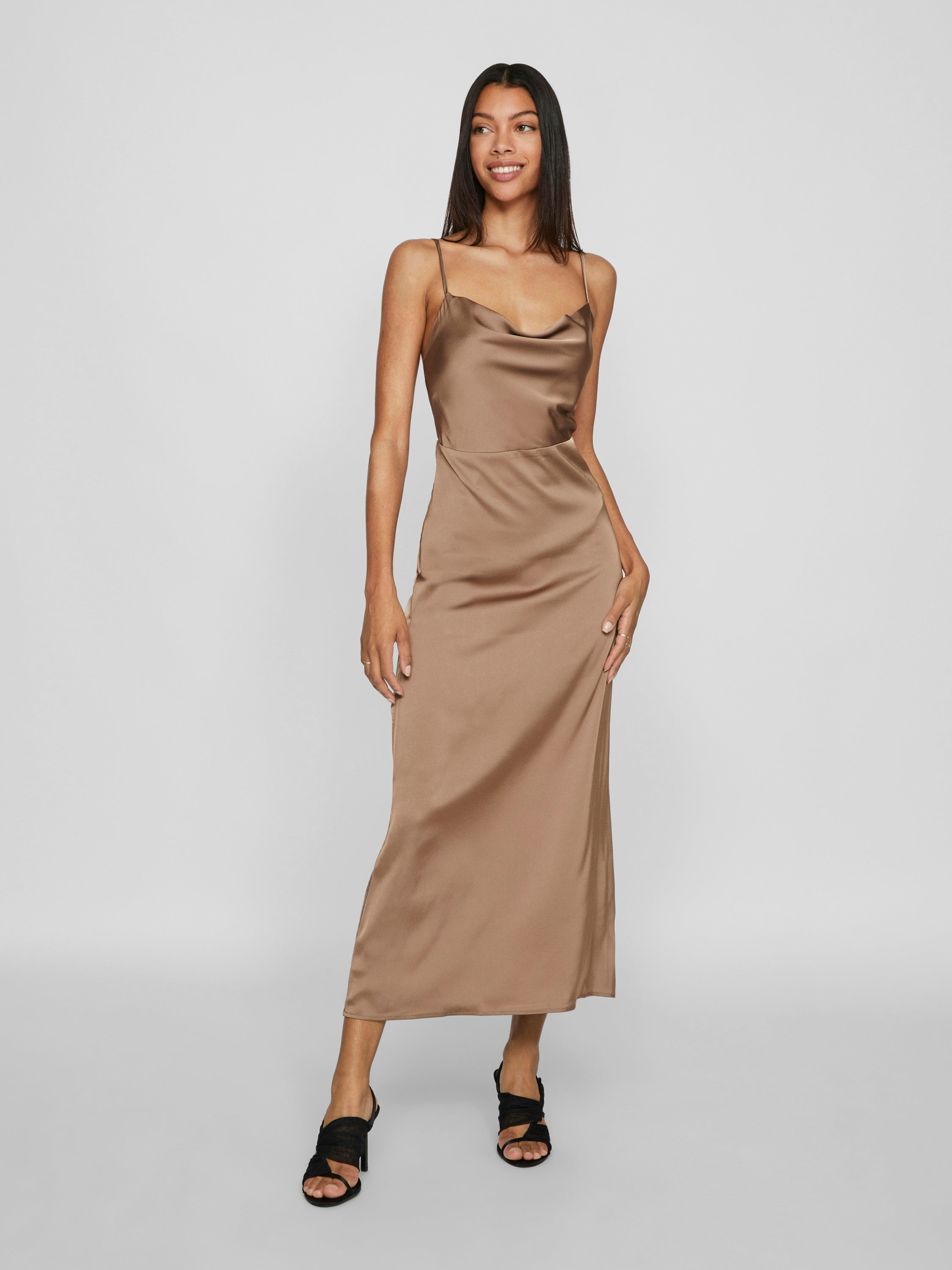 Robe longue marron brillante Vila