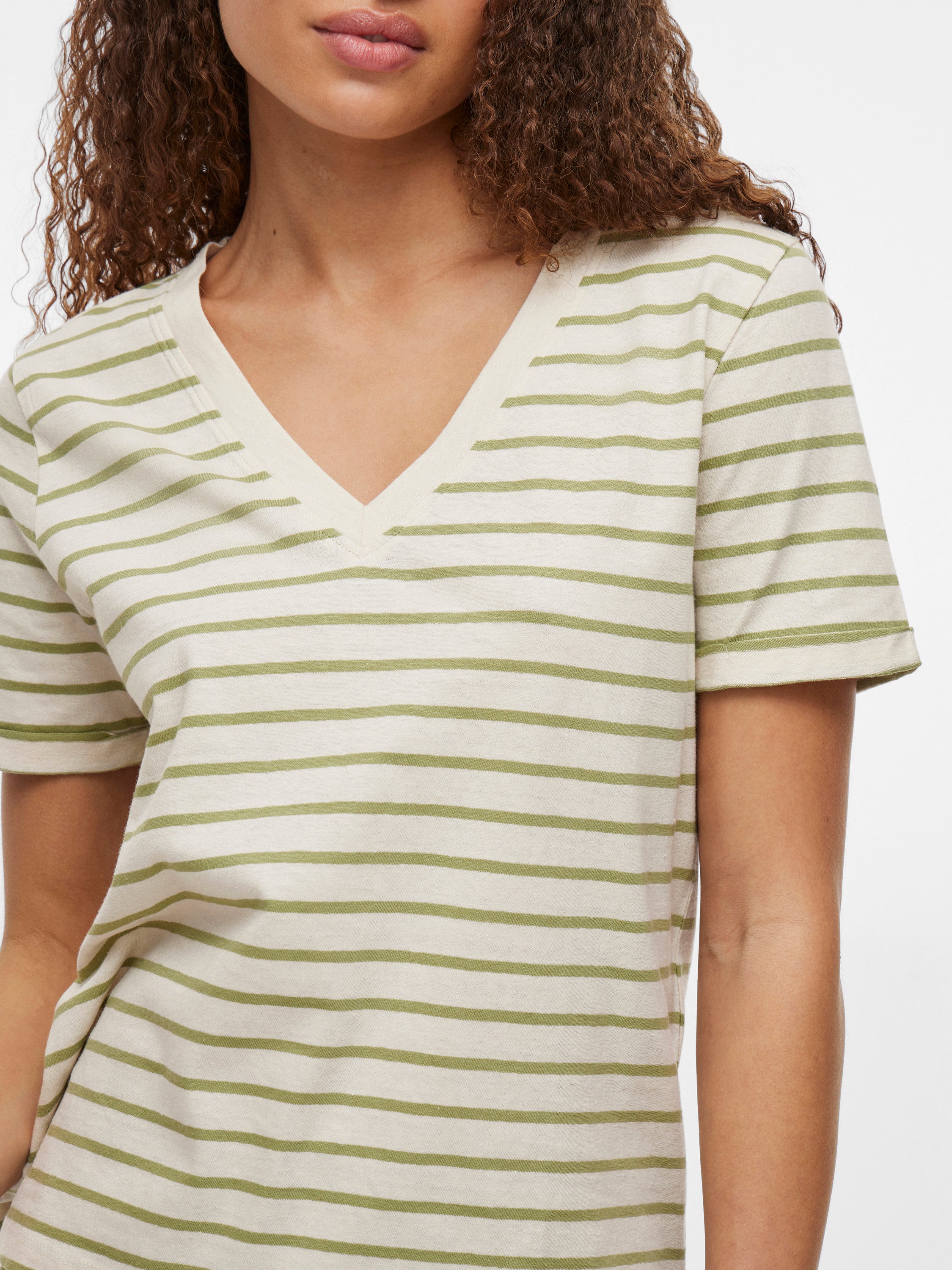 Birch/ sage t-shirt met v-hals en strepen Vila