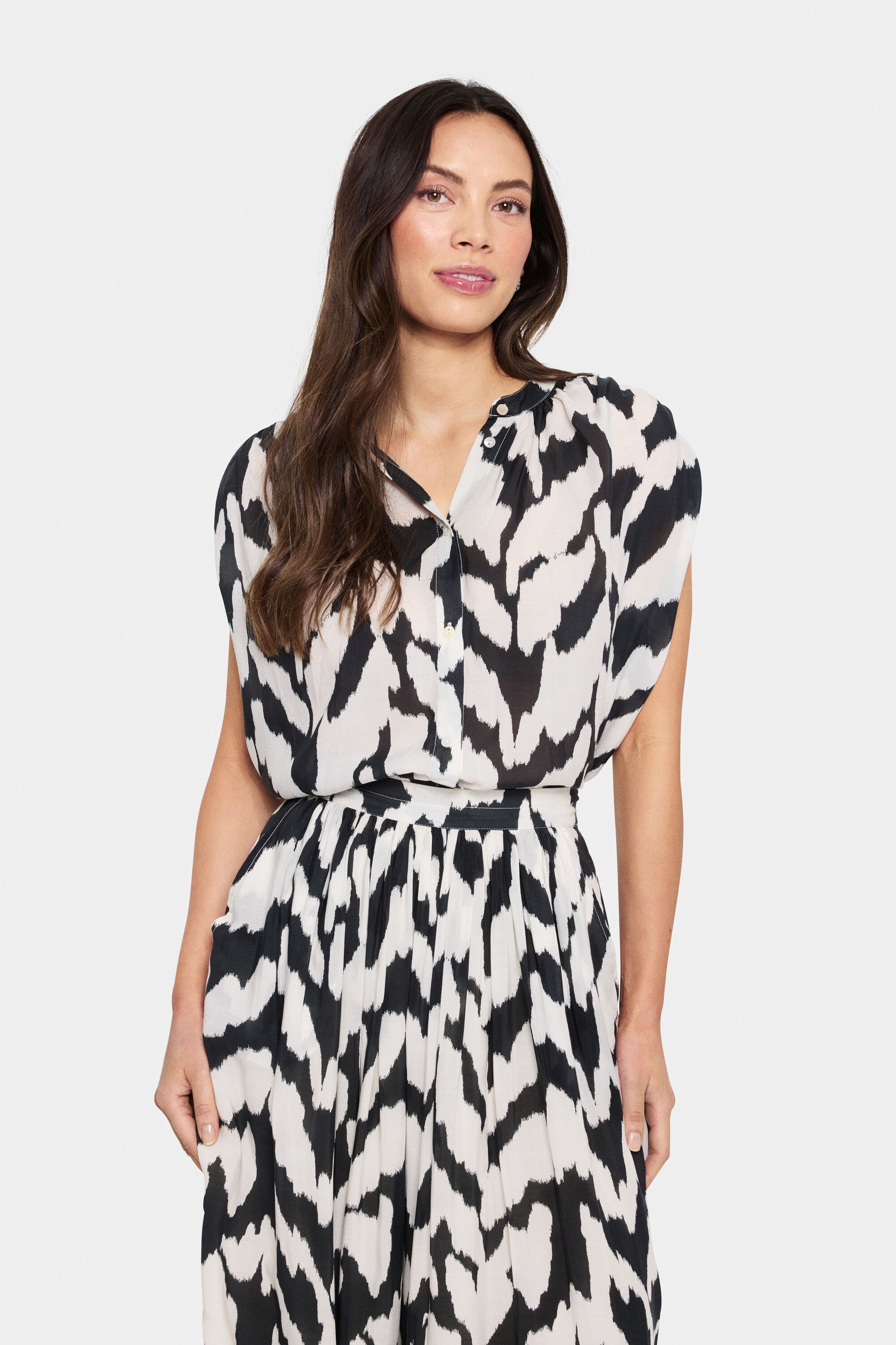 Blouse sans manches à imprimé noir et blanc Saint Tropez