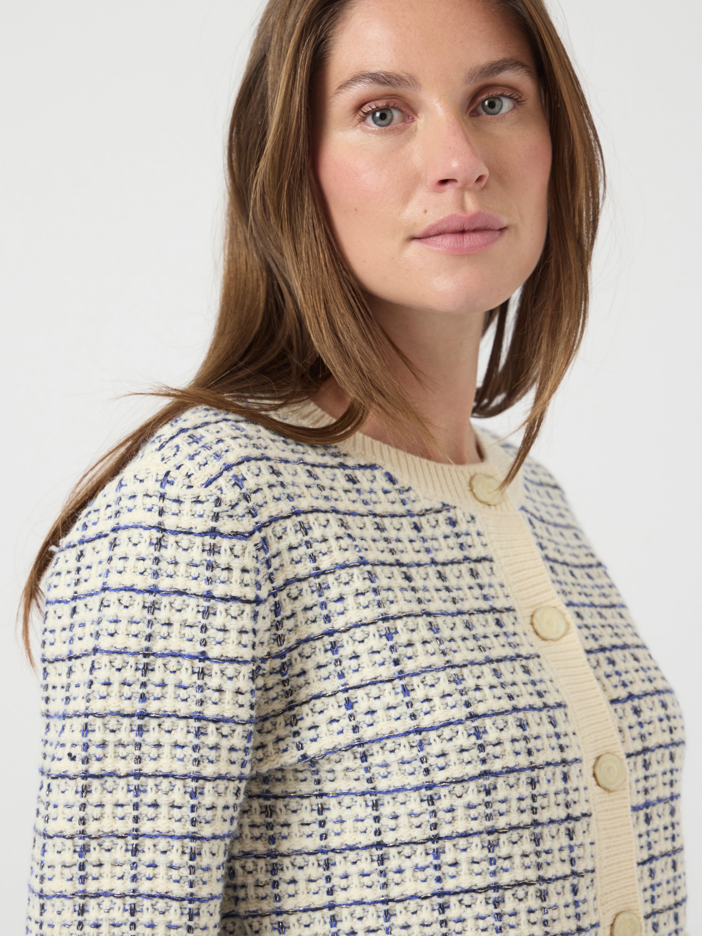 Ecru gilet met kobaltblauwe en zwarte details Yaslivia Y.A.S