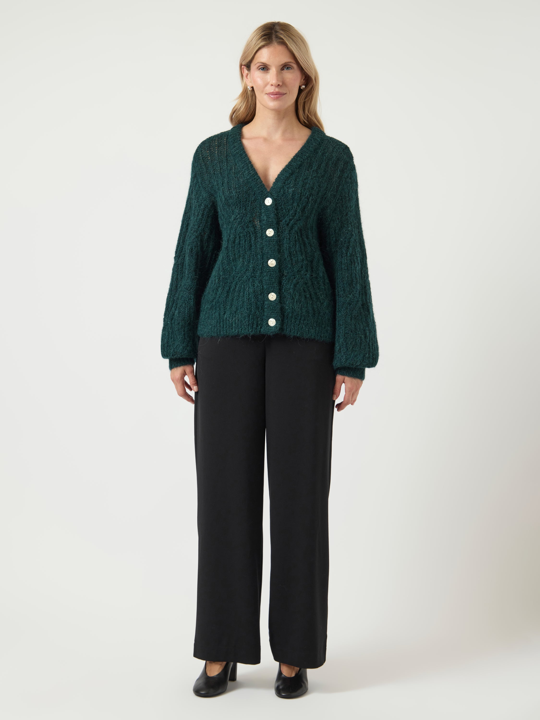 Donkergroene wollen gilet met knopen Yaszuma