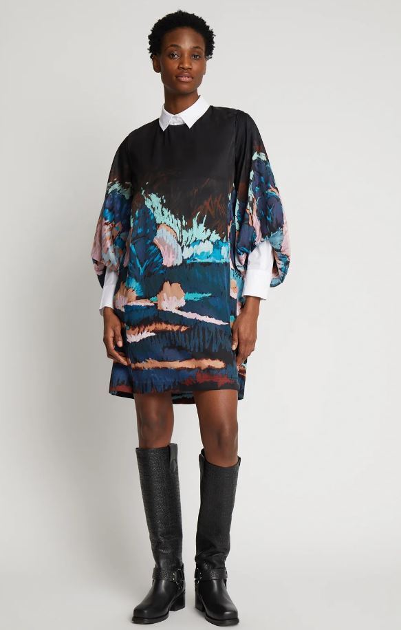 Robe noire imprimée à poches Sansi Munthe