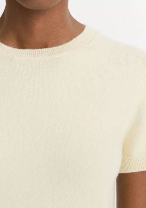 Vanillekleurige wollen pull met korte mouwen Vince
